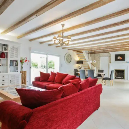 Magnifique Charentaise Avec Piscine & Beau Jardin - Moderne & Confort - Wifi Gratuit Villa Saint-Georges-du-Bois (Charente-Maritime)