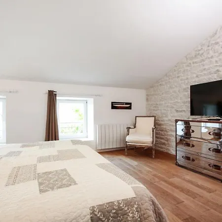 Вилла Magnifique Charentaise Avec Piscine & Beau Jardin - Moderne & Confort - Wifi Gratuit *