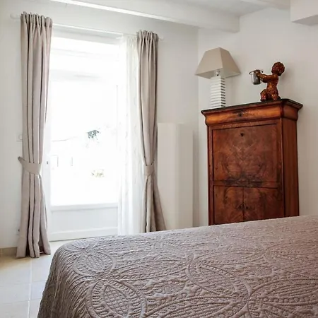 Magnifique Charentaise Avec Piscine & Beau Jardin - Moderne & Confort - Wifi Gratuit Вилла Saint-Georges-du-Bois (Charente-Maritime)