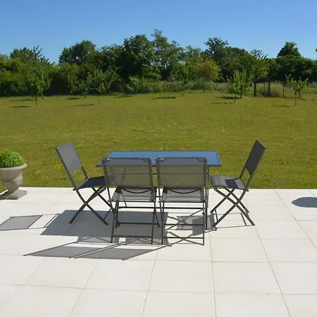 Magnifique Charentaise Avec Piscine&beau Jardin - Moderne&confort - Wifi Gratuit *