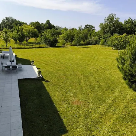 Magnifique Charentaise Avec Piscine&beau Jardin - Moderne&confort - Wifi Gratuit *